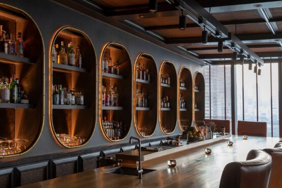 Make this Thonglor speakeasy your new daytime office