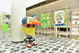 Meet the guy behind those famous NYC alien paintings