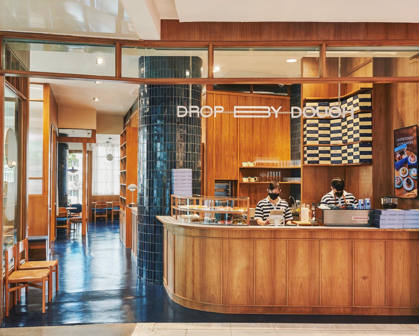 Drop by Dough (EmQuartier)