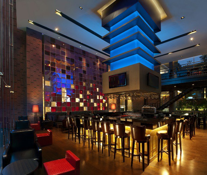 Check in at amBar and BeerVault on Foursquare and get discounts on booze