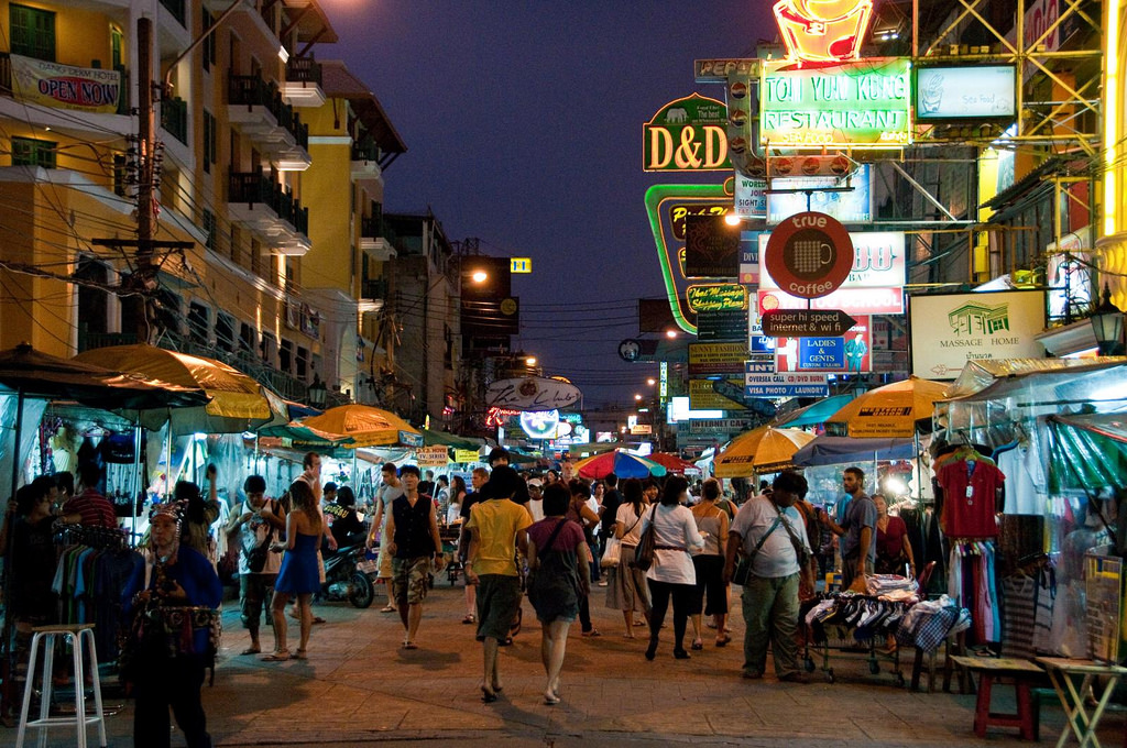 BMA back-tracks on pledge to save Khaosan street food