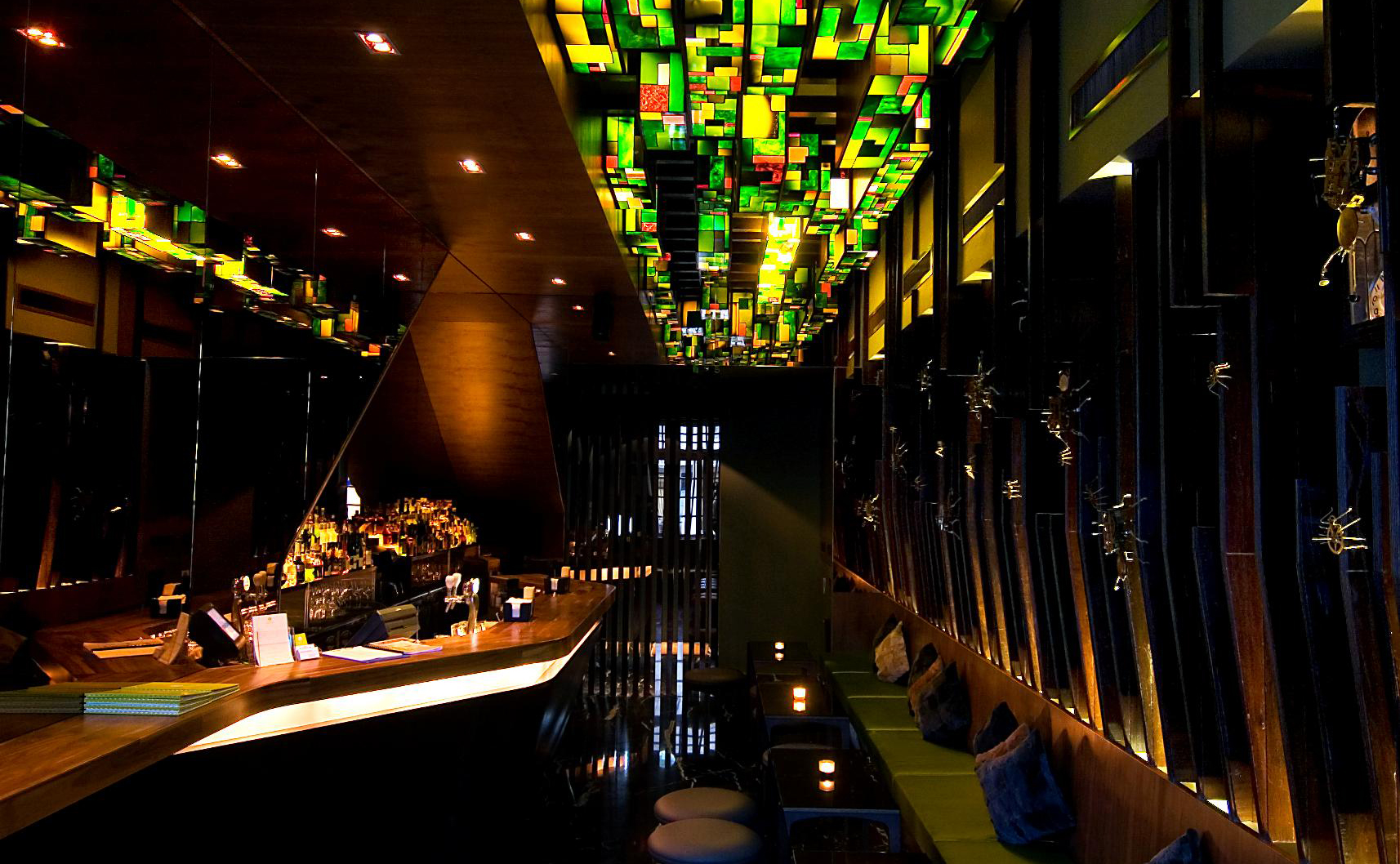 Majestic Bar