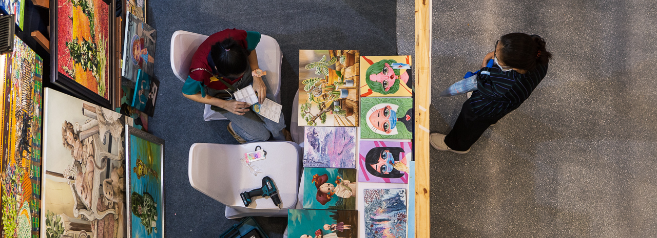 This event awakes your inner artsy spirit with crafted products, art pieces, and Bangkok-based artists talks 