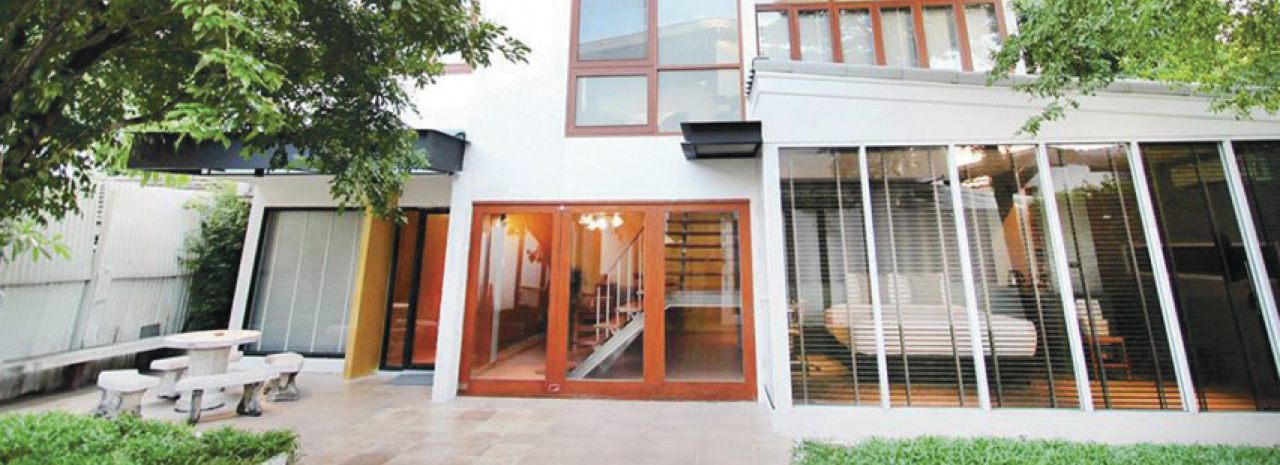 Guide to the good life on Phahon Yothin Soi 2-8