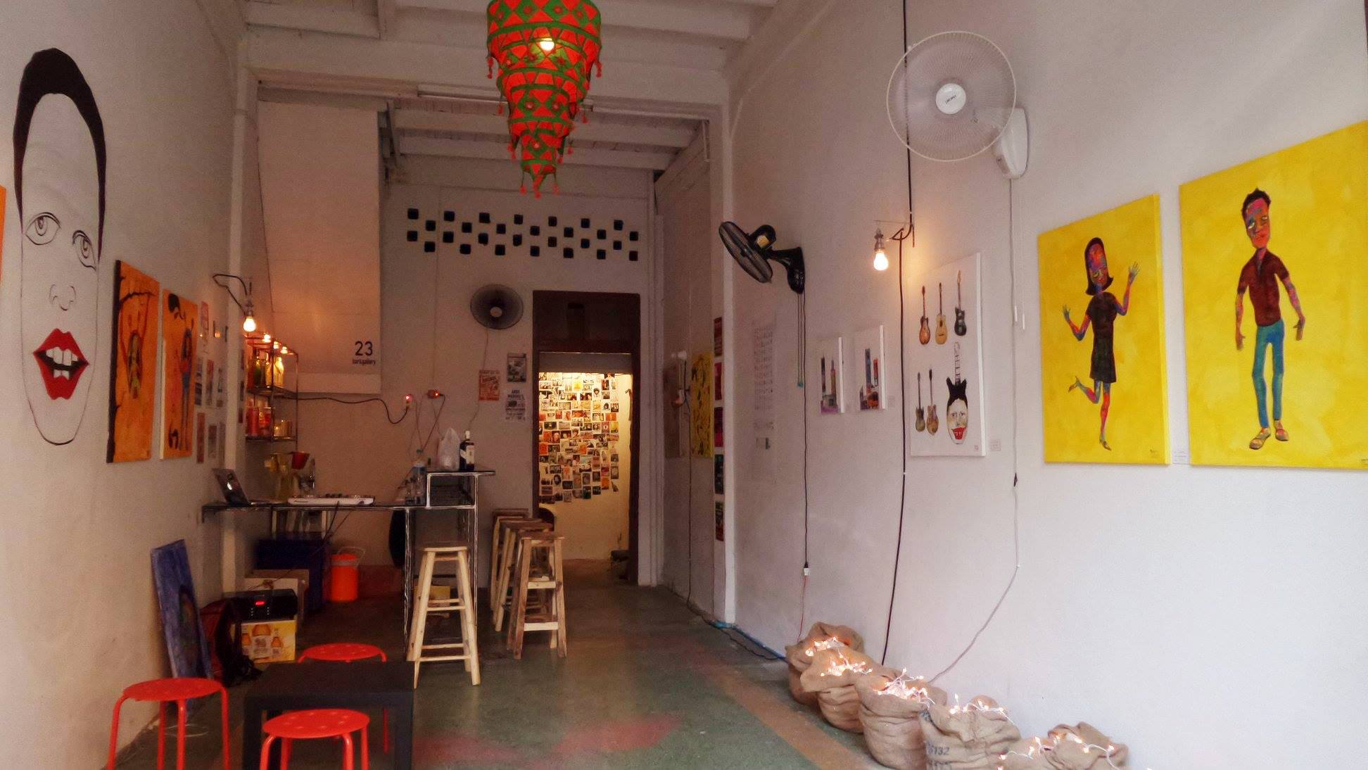 23 Bar & Gallery
