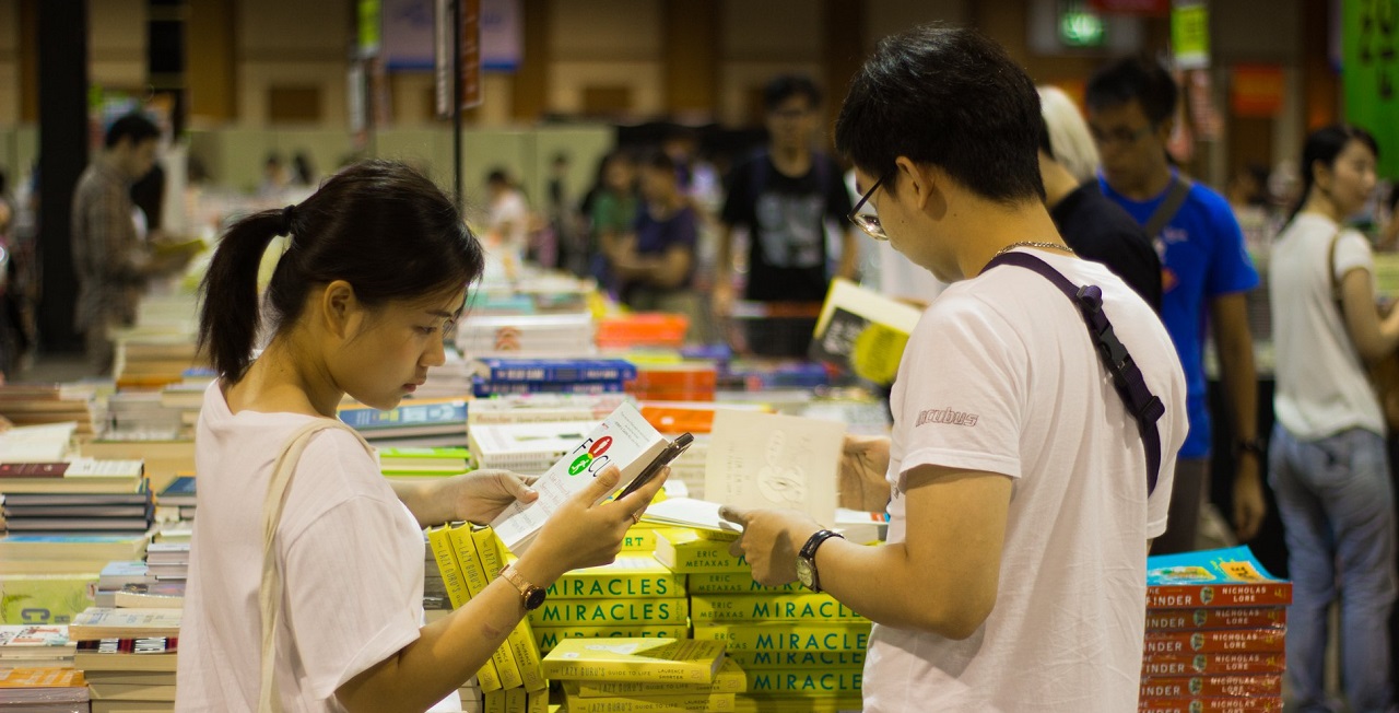 This round-the-clock book sale offers millions of titles at huge discounts