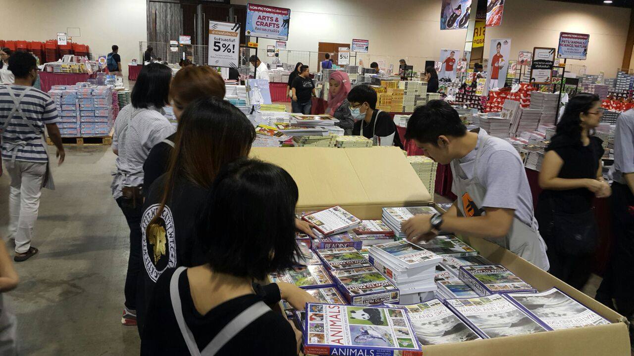24-hour book sale returns to Bangkok with millions of English-language titles