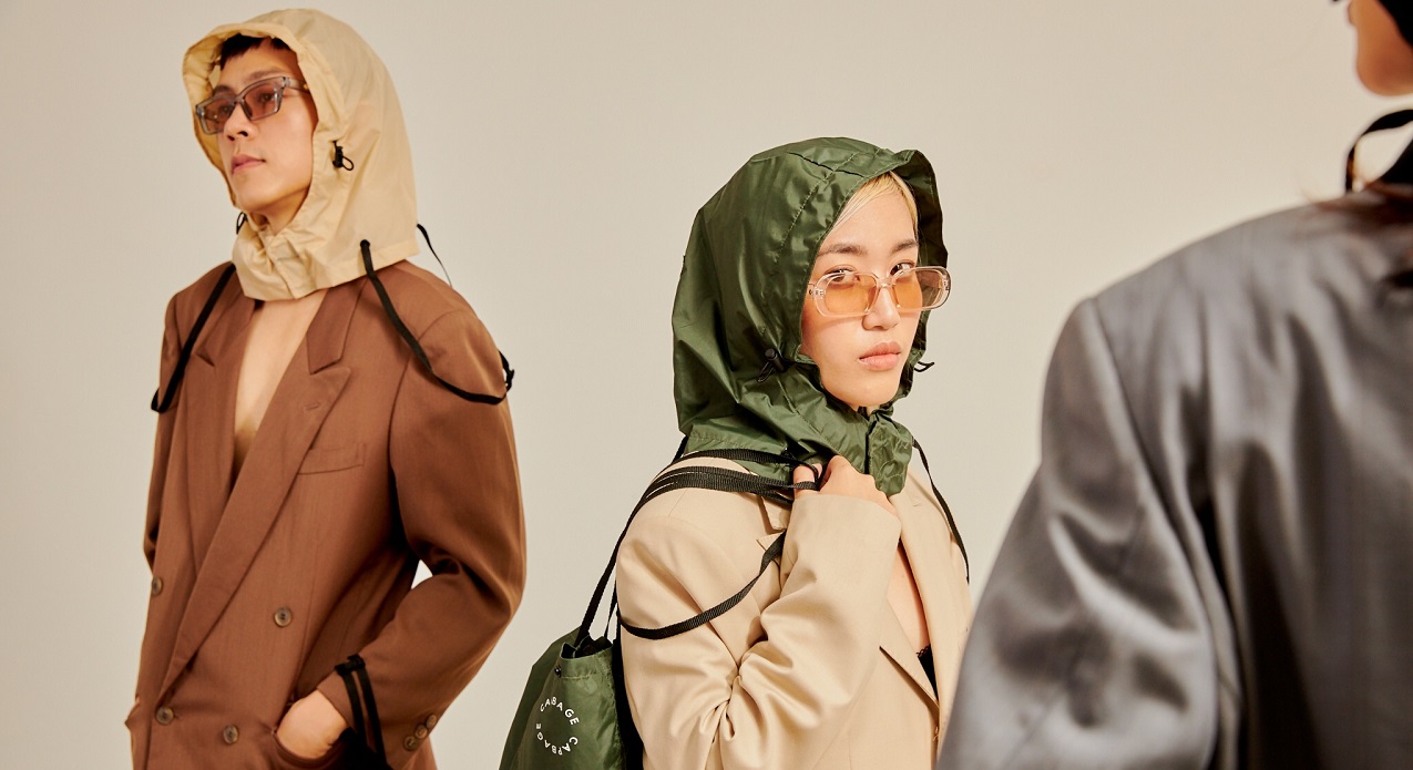 This clever headwear and helmet liner doubles as a reusable shopping bag