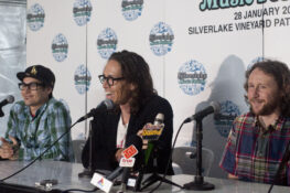 Incubus: Moments Before They Take The Stage
