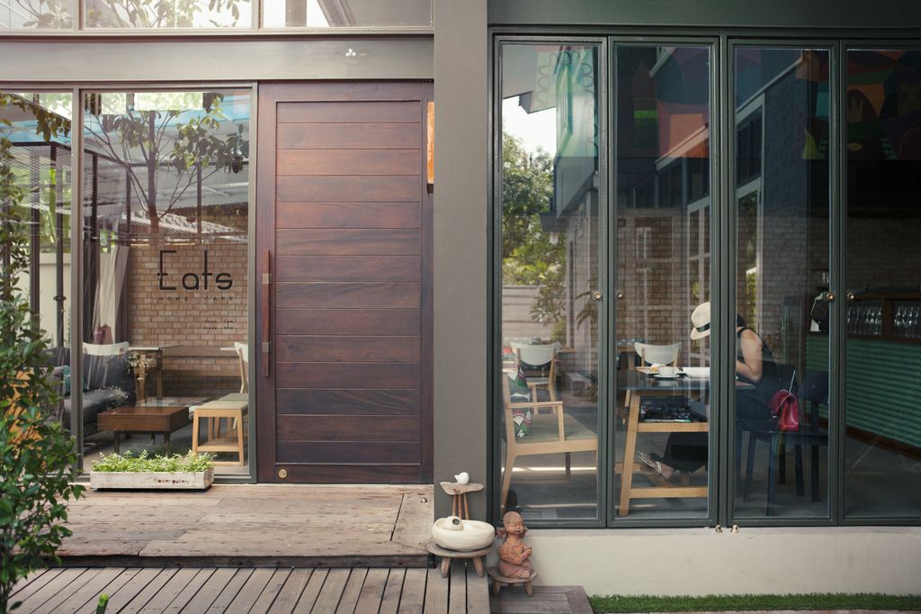 Eats Home Cafe