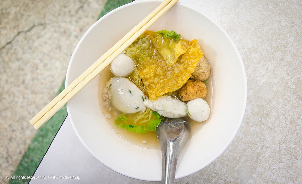 This old-school noodle shop is one of the first Thai restaurants to accept bitcoin payment
