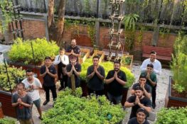 Haoma is offering free meals for people in need