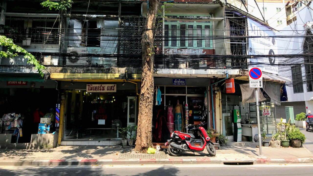 Overlooked Inthamara-Sutthisan neighborhood has more going on than you think