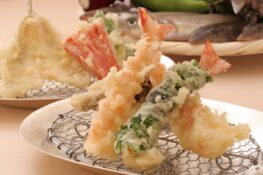 A famous tempura-only eatery from Osaka has set up its first Southeast Asian outpost in Singapore