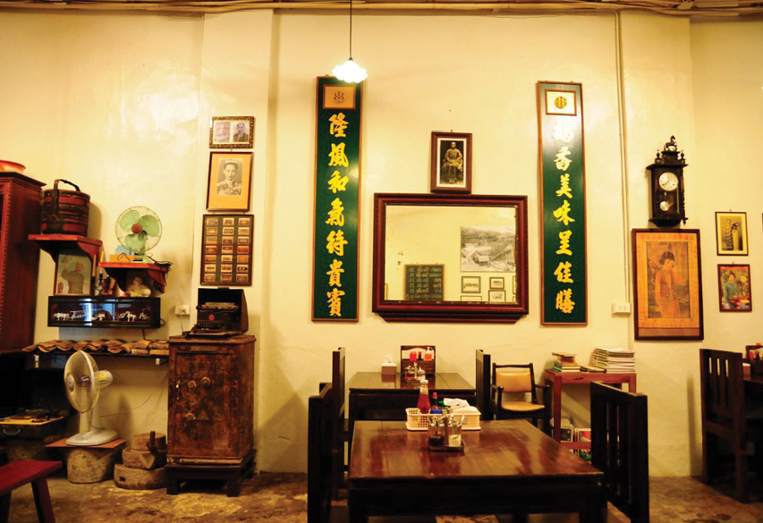 Here are 6 of the best local Thai restaurants in Phuket