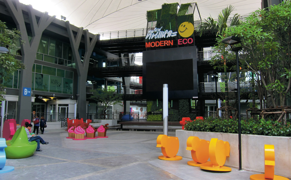 Srinakarin Welcomes Nature-themed Thanya Shopping Park