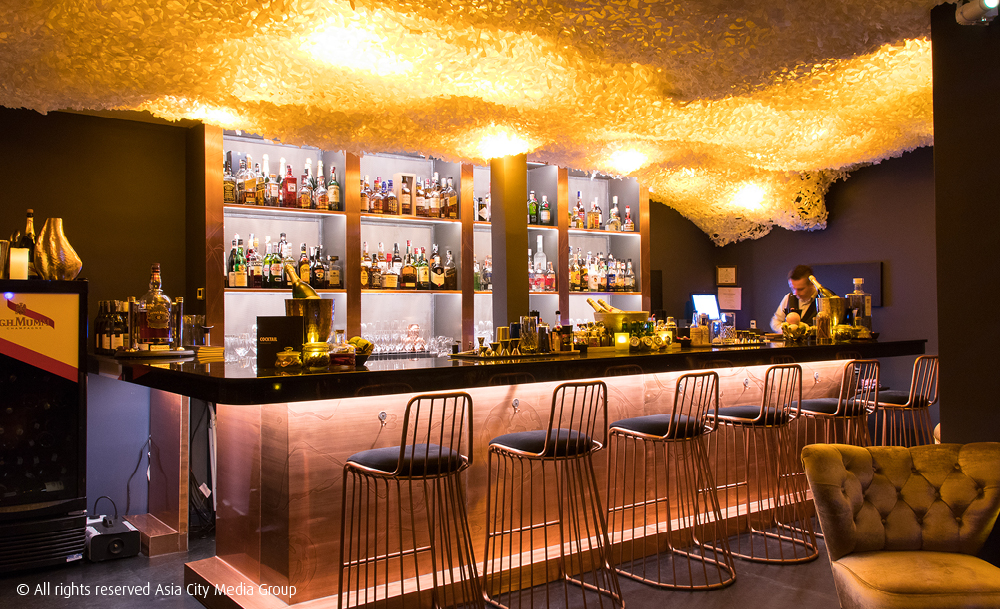 Luna Lounge