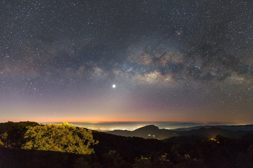 23 stunning shots of the Milky Way taken all around Thailand