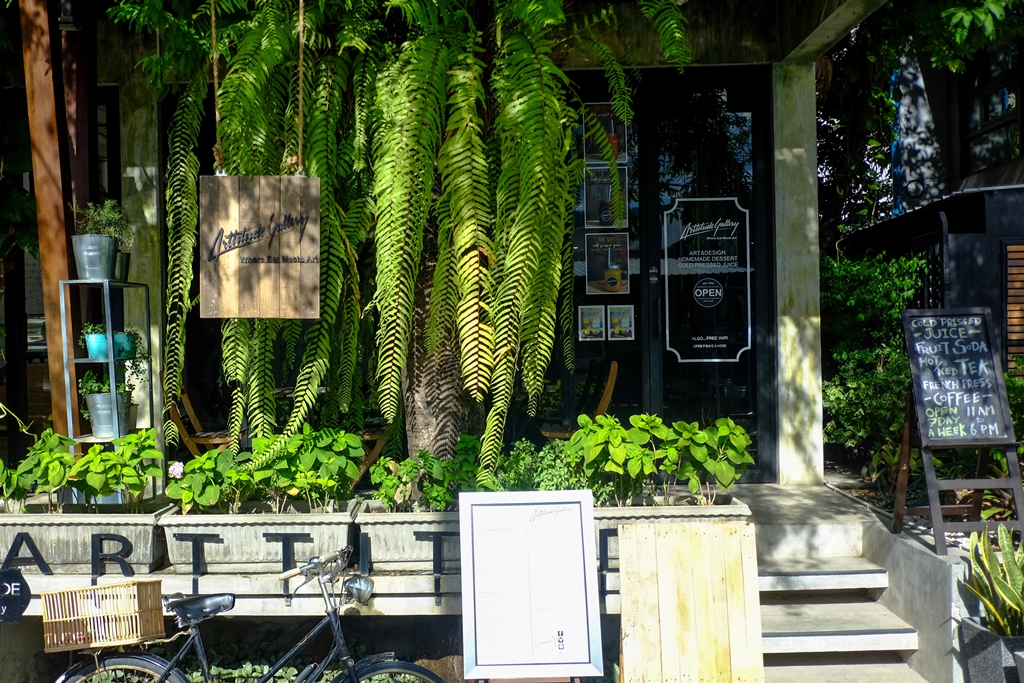 Art meets cold-pressed juice at new Chiang Mai gallery