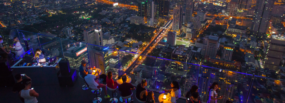 This app helps you find Bangkok’s best dining deals for huge parties on a budget