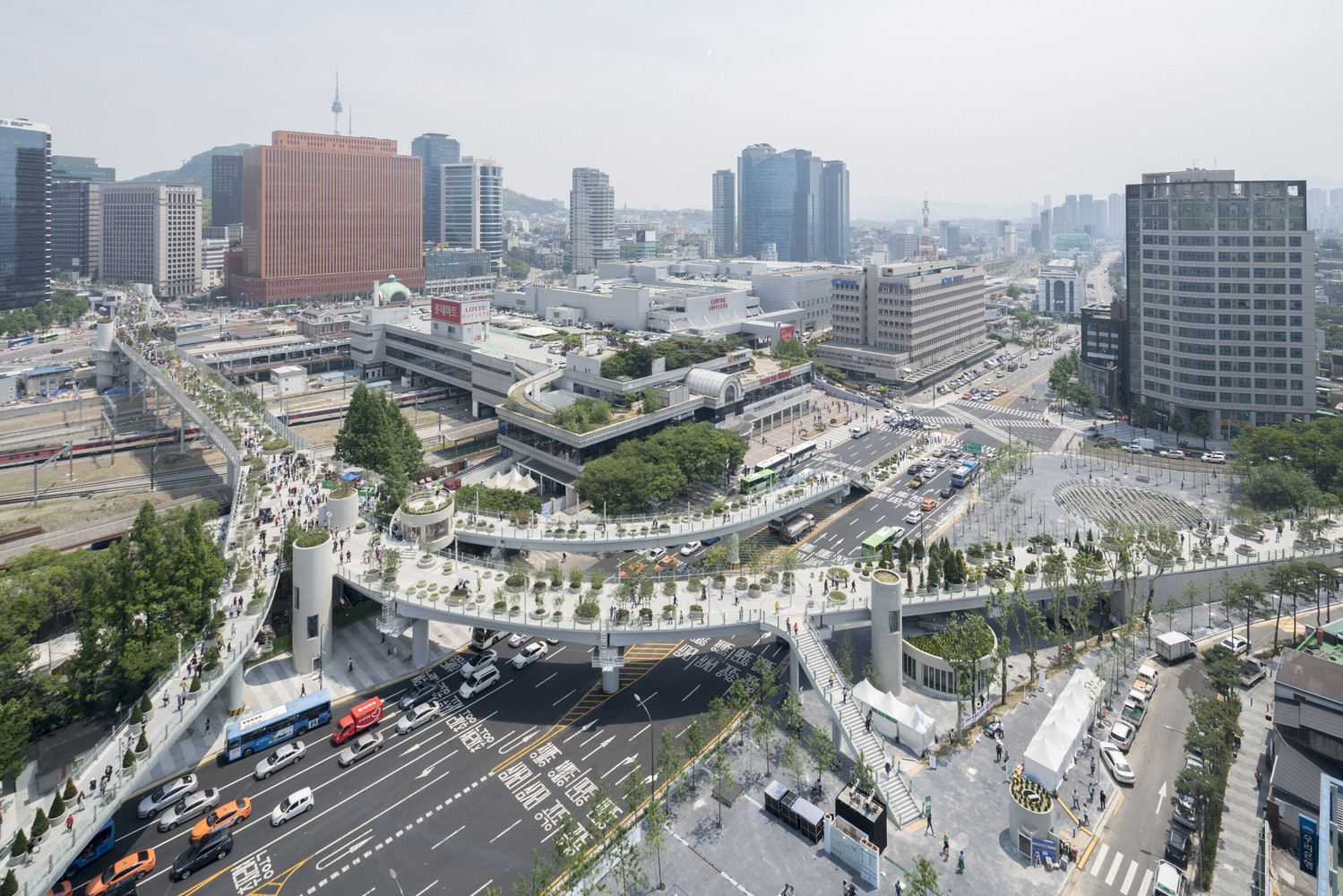 Seoul’s new elevated pedestrian walkway is why you need to visit the city again
