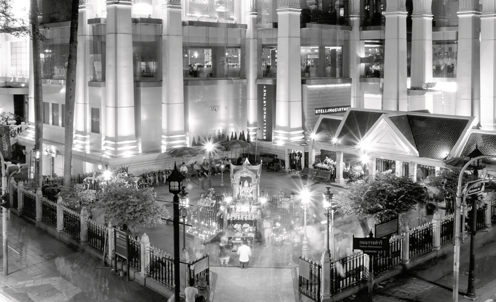 Life at the Erawan Shrine, one year after the bomb