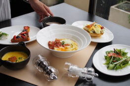 This B690 all-you-can-eat a la carte brunch looks like an unbeatable deal
