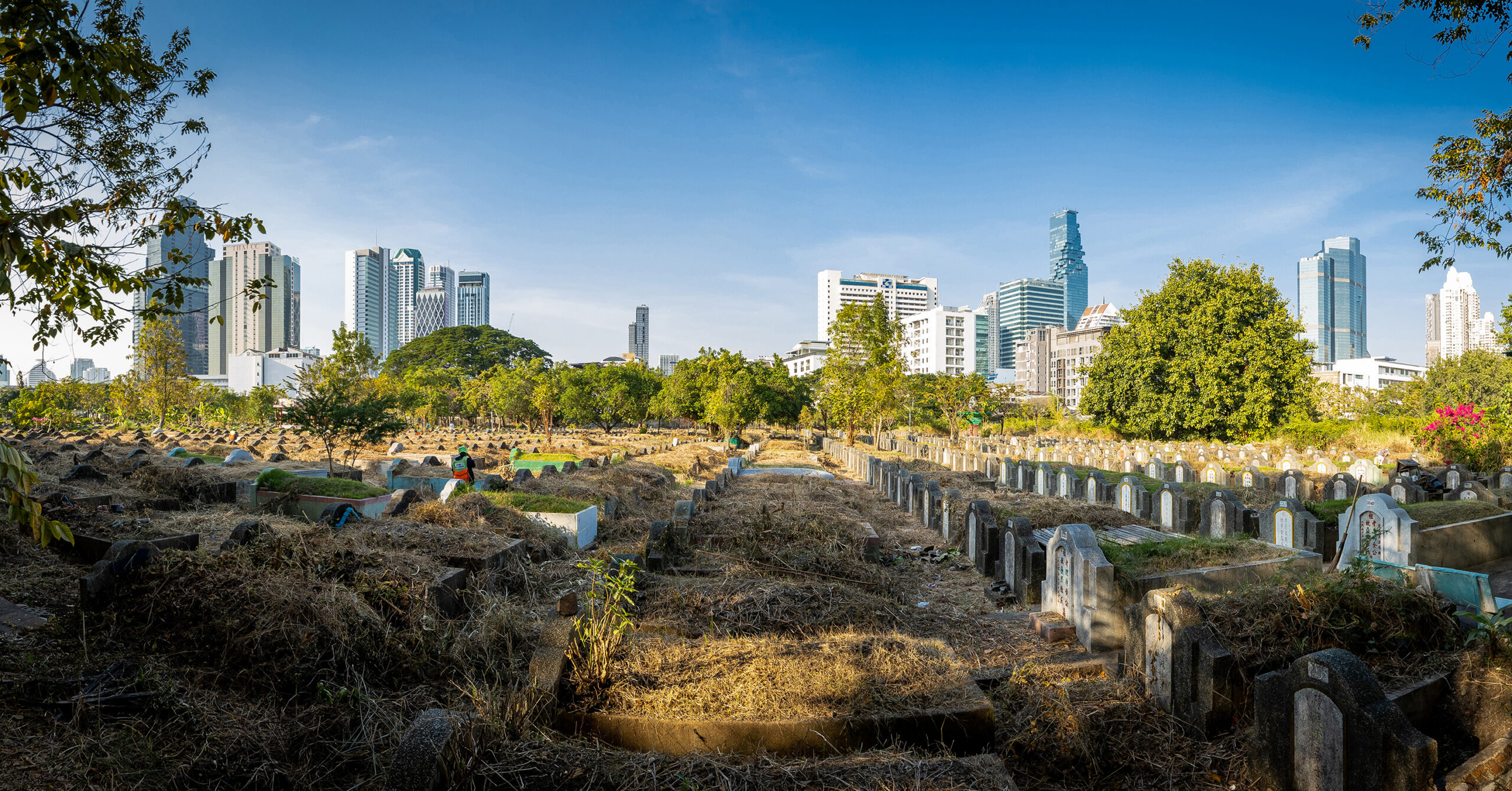 Tombstones and tunes? Music in the Garden plays a cemetery on Sunday ...