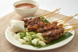 Check out 10 of Singapore’s most popular hawkers at the River Hawker Festival