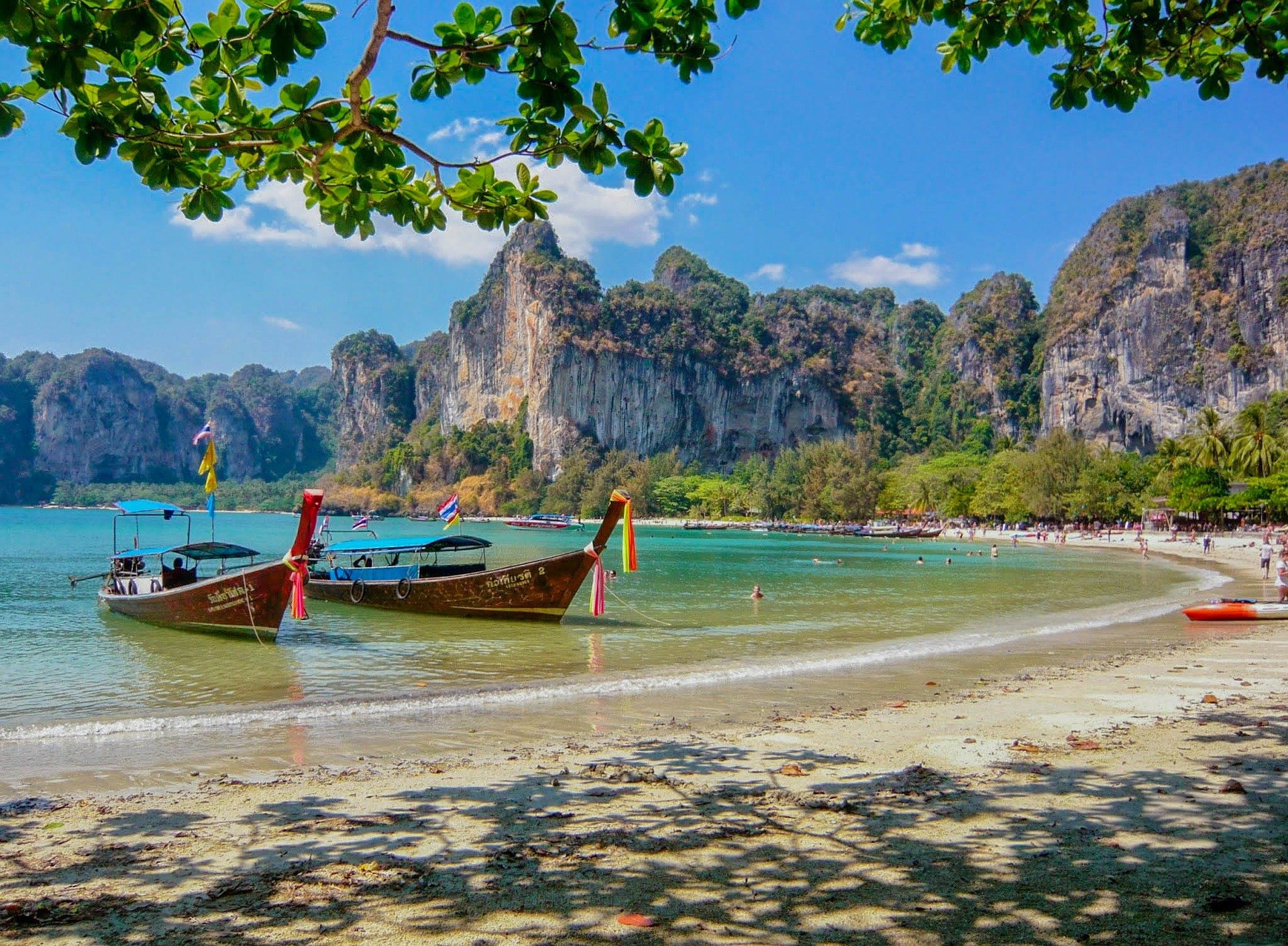 Halls and TAT have teamed up to help get you excited about domestic travel again