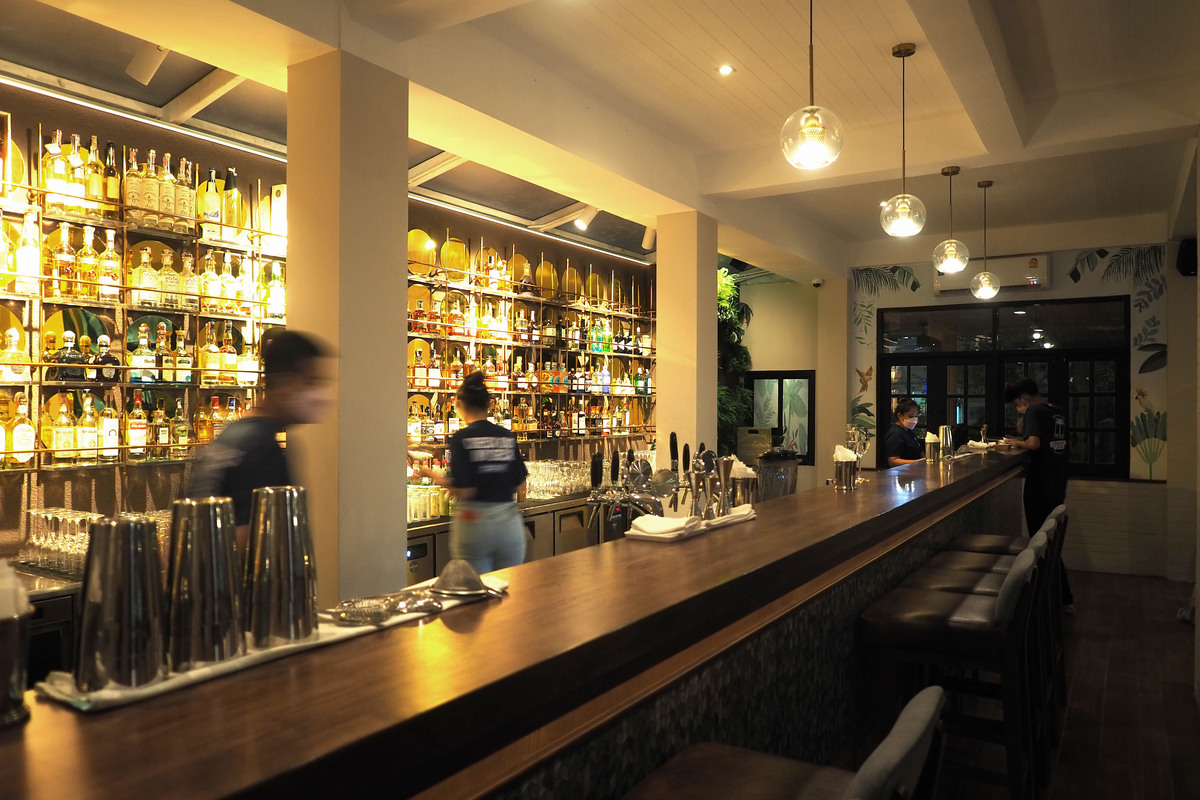 Is it time to end the 10% service charge?