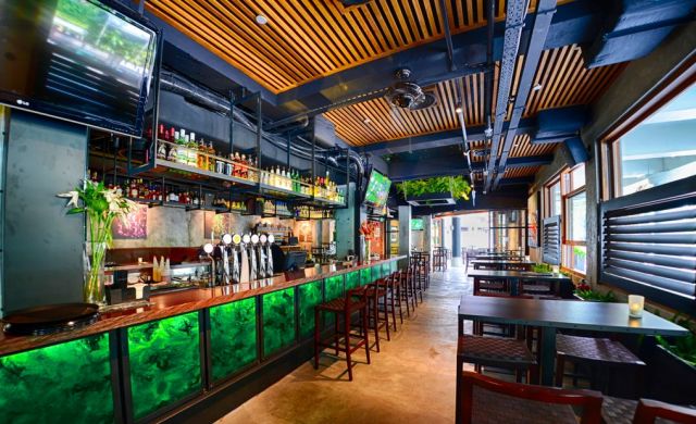 Fern & Kiwi – Bar and Eatery
