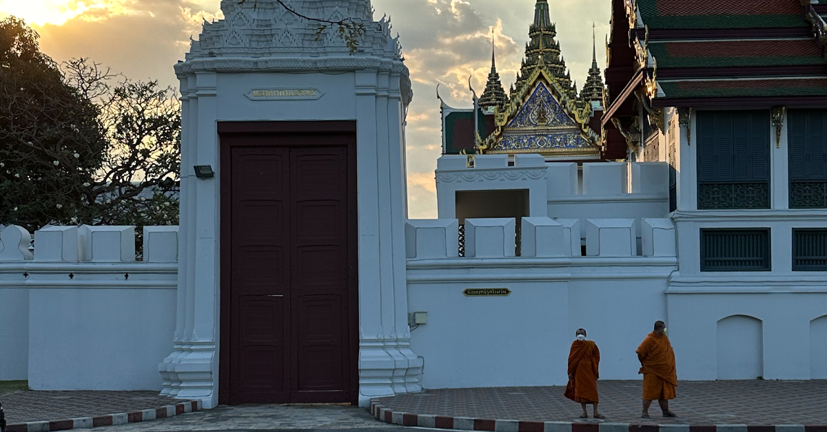 Visit 9 shrines and temples in one day on this merit making route through Bangkok