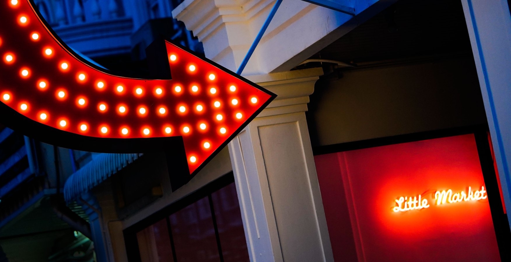 Talad Noi’s awesome burger joint opens a new location in Yen Akat
