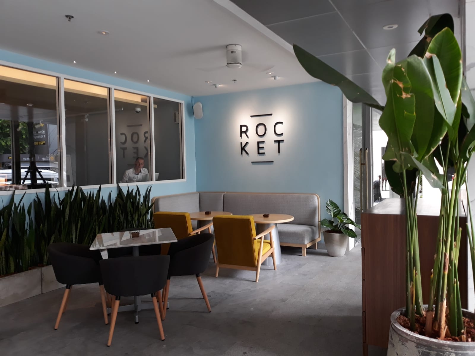 Rocket Coffeebar (Sukhumvit Soi 11)