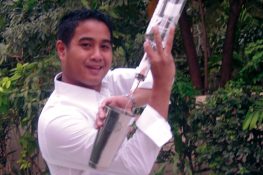 Bartender Yos Malelak
