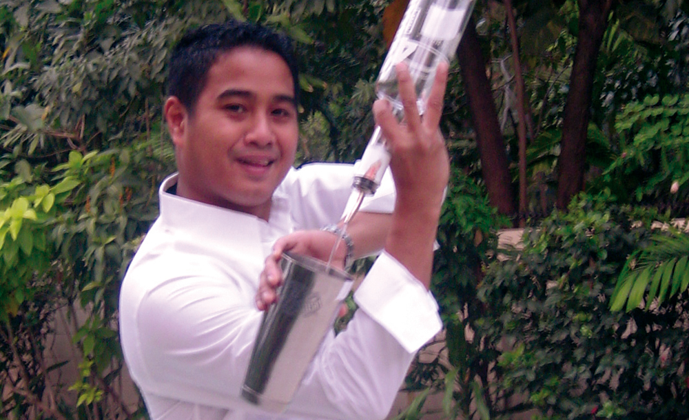 Bartender Yos Malelak