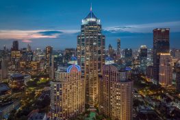 Beyond the Lobby: Exploring Wireless Road with a Le Clef d’Or Concierge