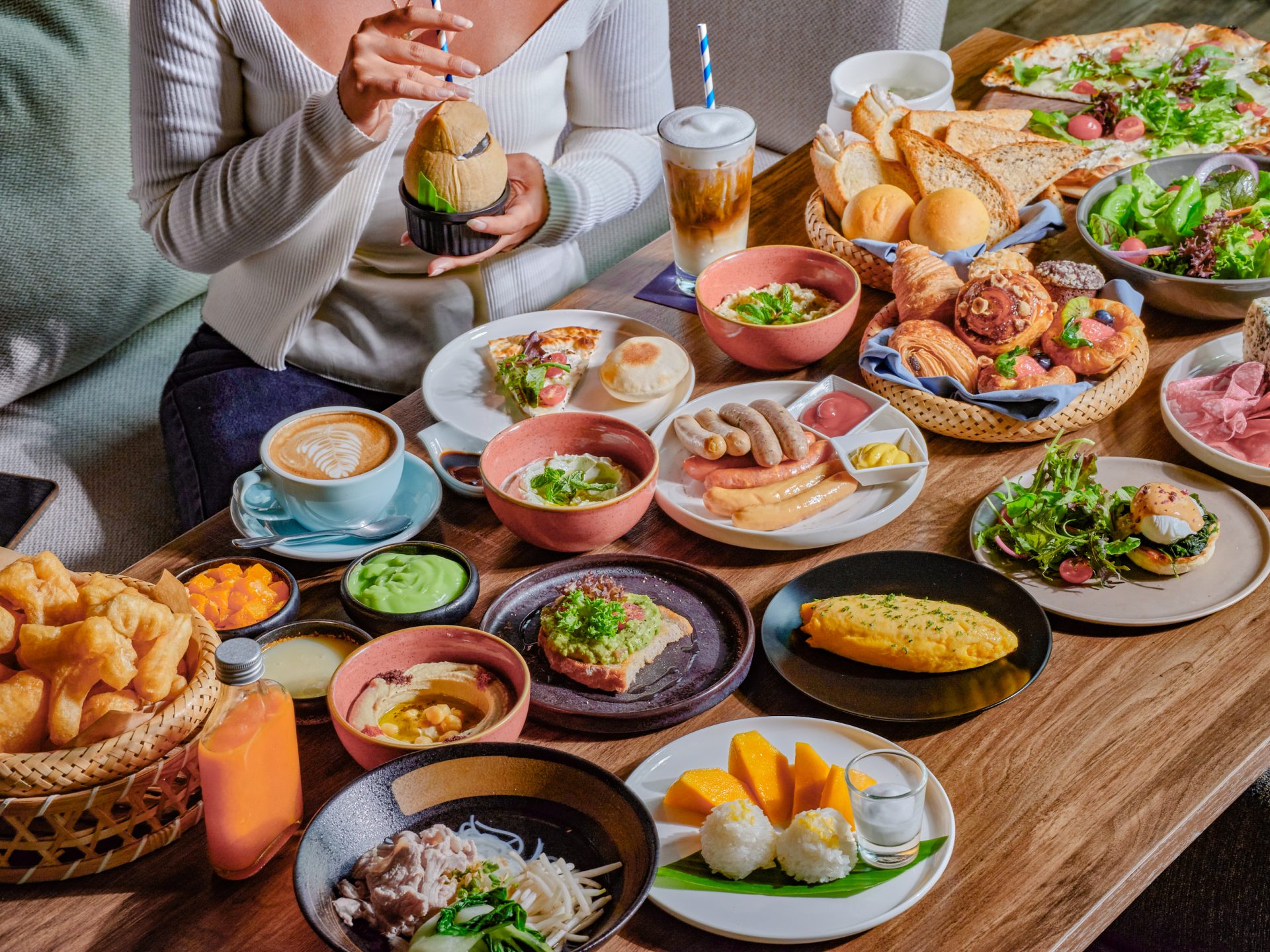 This marketplace-style spot has Langsuan’s best breakfast buffet