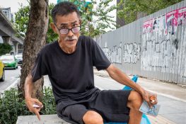 Homeless artist who etched Bangkok with metaphysical murals dies at 62